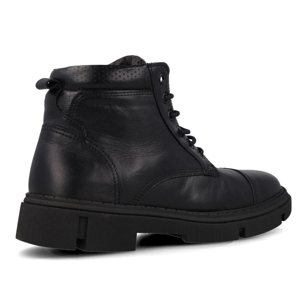 Ferracini-Bota-5906-689A-Preto-Alpina_6__03