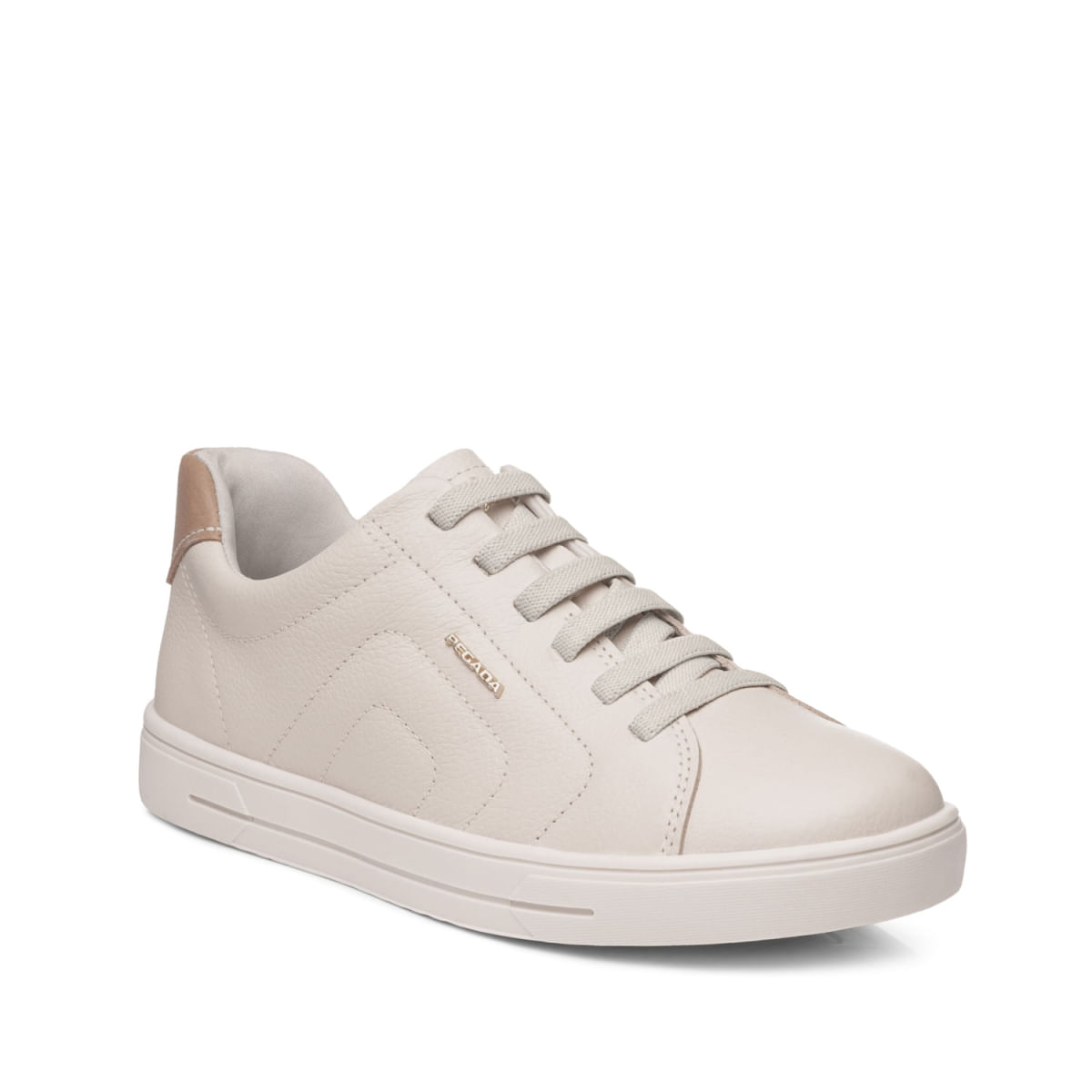 Tênis Casual em Couro Pegada Feminino Off White Paquetá