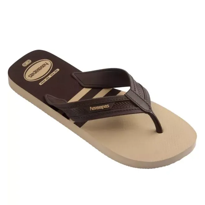 Chinelo masculino Havaianas City Basic vista frontal e lateral esquerda, material borracha, estilo casual rasteiro