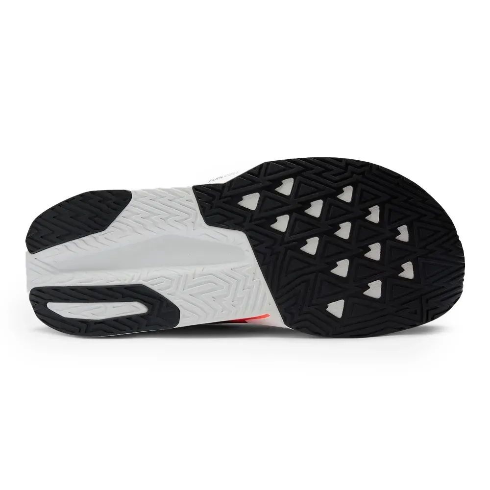 New-Balance-Tenis-FUELCELL-REBEL-MFCXV5-BrancoCoral-Sint--1-