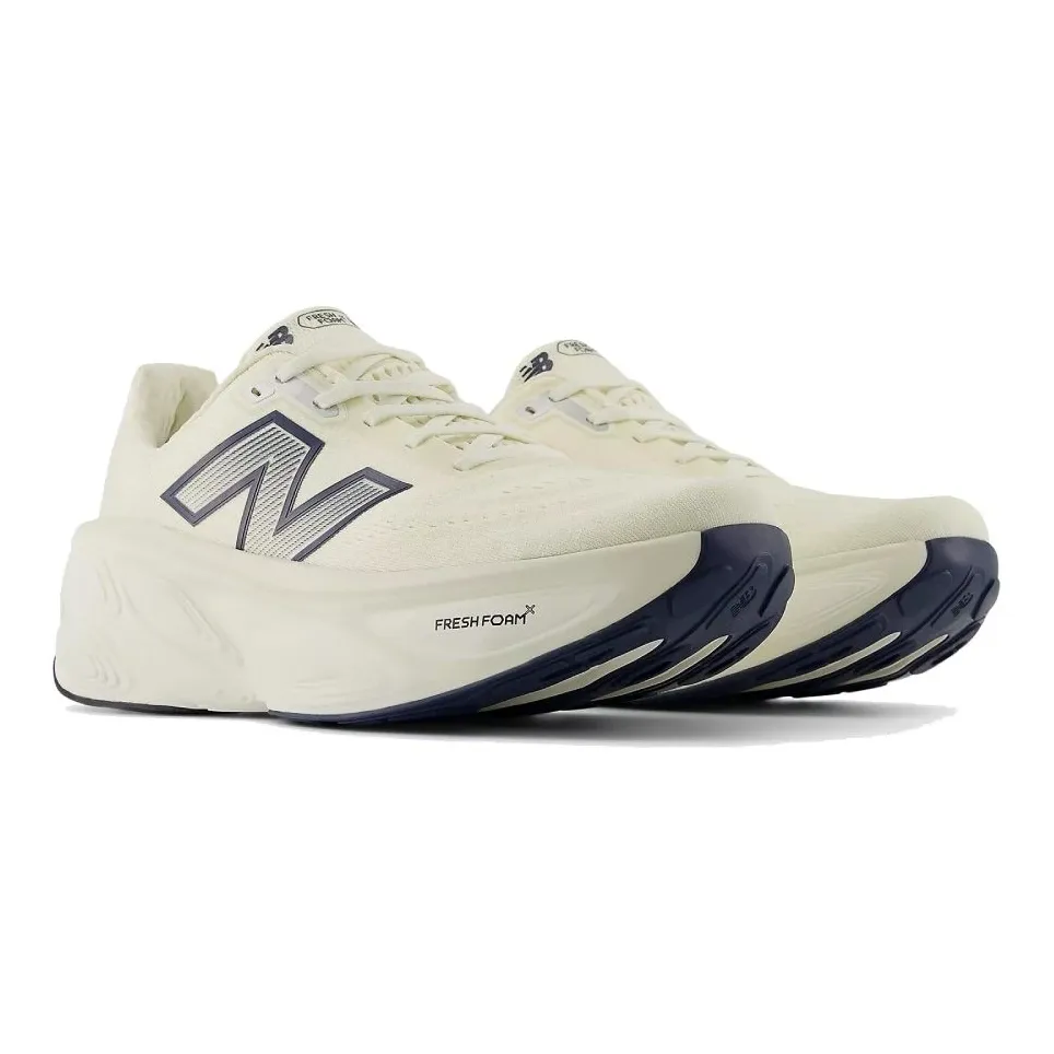 Tênis masculino New Balance Fresh Foam MMORCF5 bege vista frontal lateral