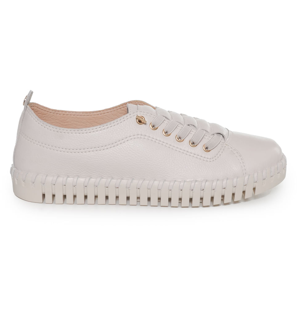 Tênis feminino Bottero off white em couro burnish com solado tratorado e fechamento em cadarço branco