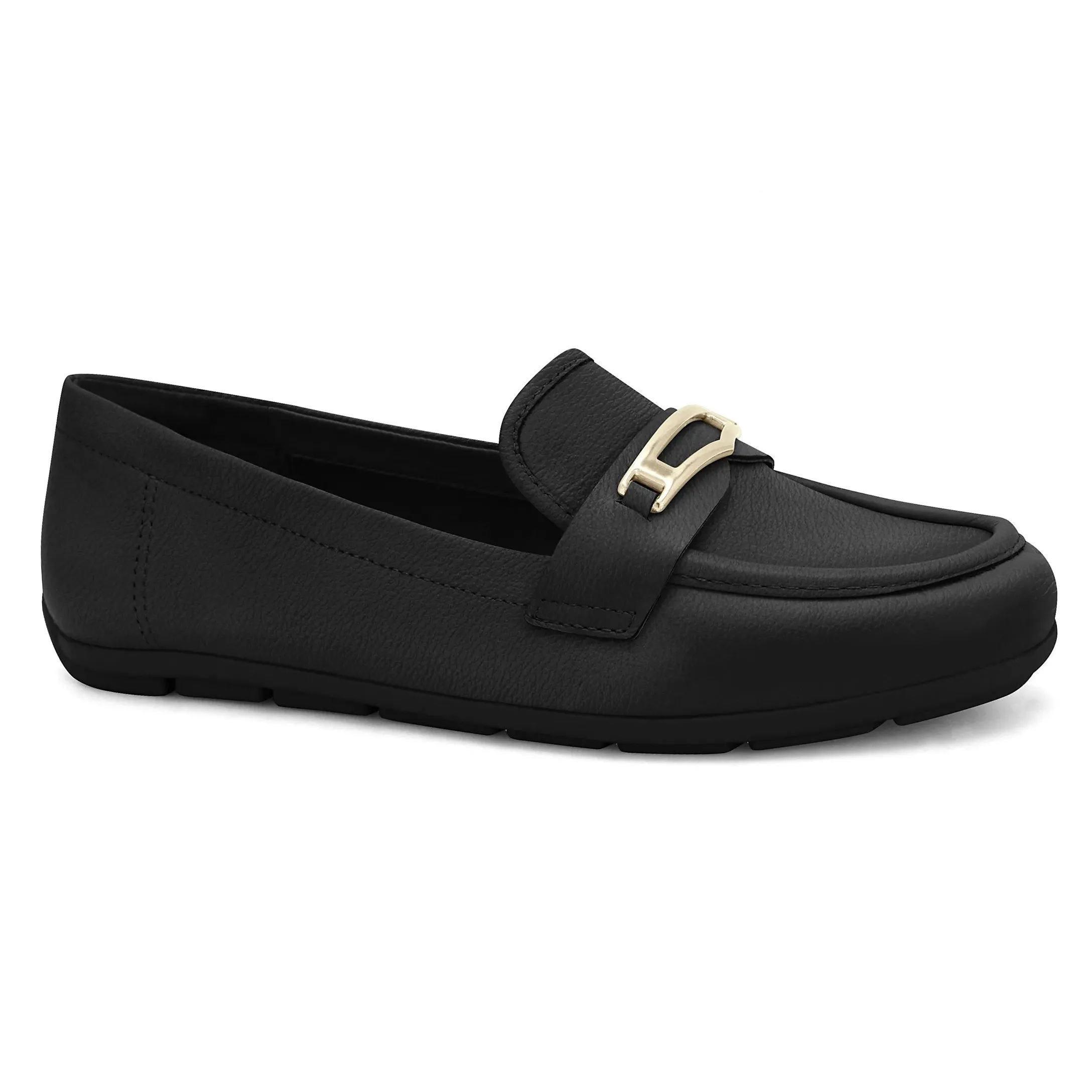 Sapato mocassim feminino preto Comfortflex em couro com detalhe dourado e bico arredondado