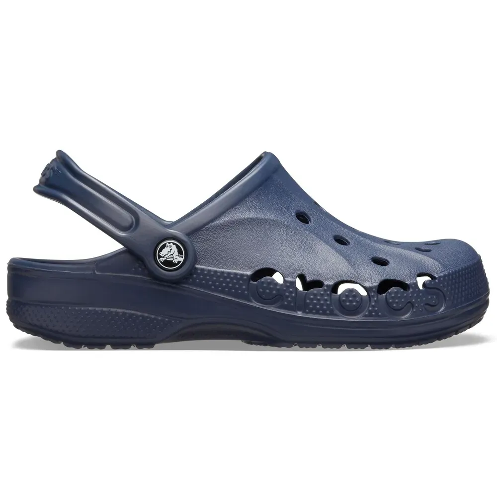 Babuches Crocs unissex cor marinho em borracha sintética com furos de ventilação e tira ajustável no calcanhar