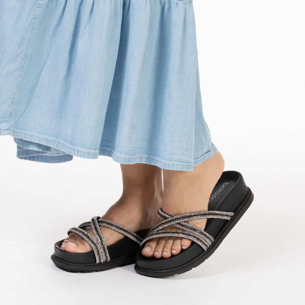 Tamanco Preto Beira Rio Tiras e Brilho Feminino Oscar