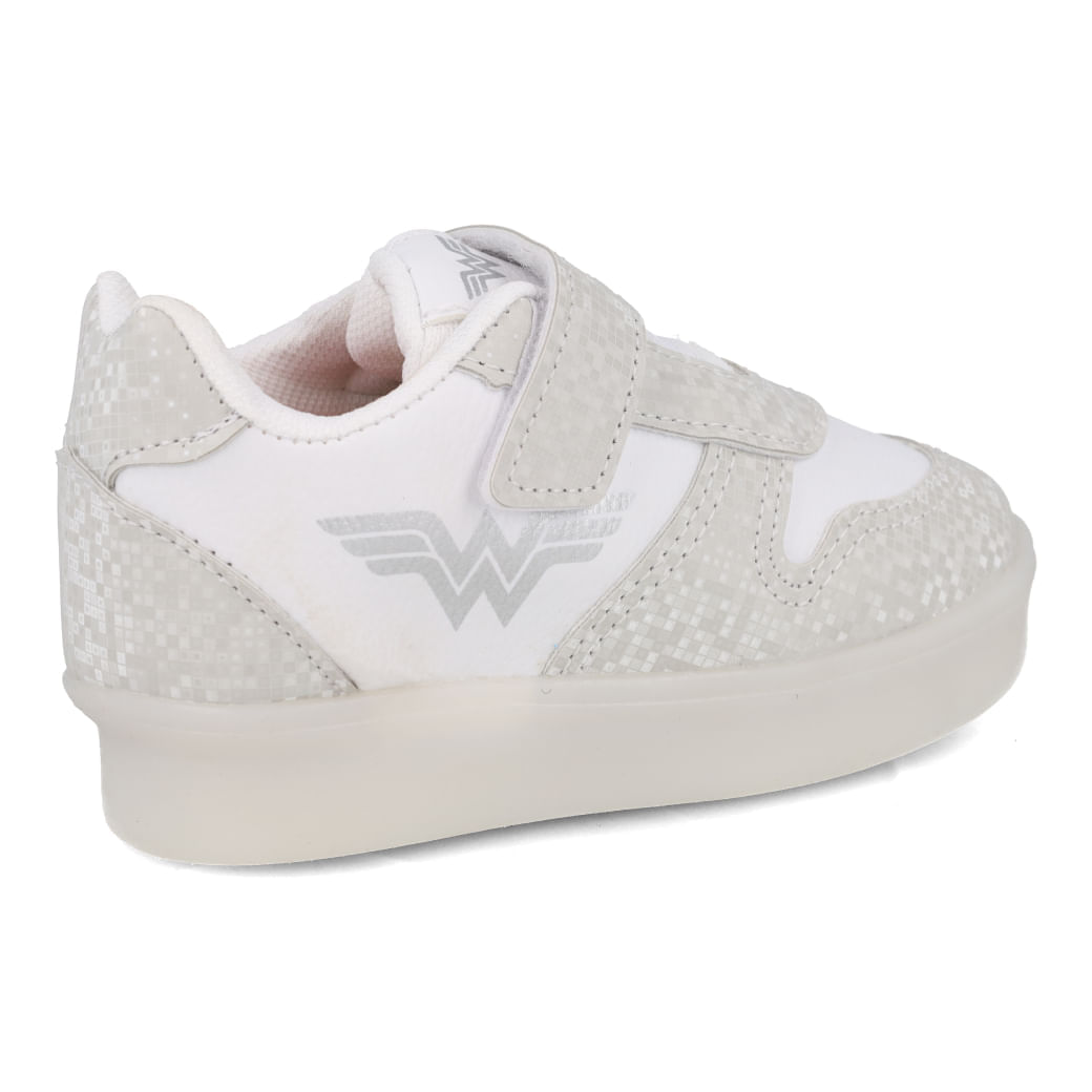 Tênis infantil feminino Warner Mulher Maravilha branco com detalhes prata vista traseira
