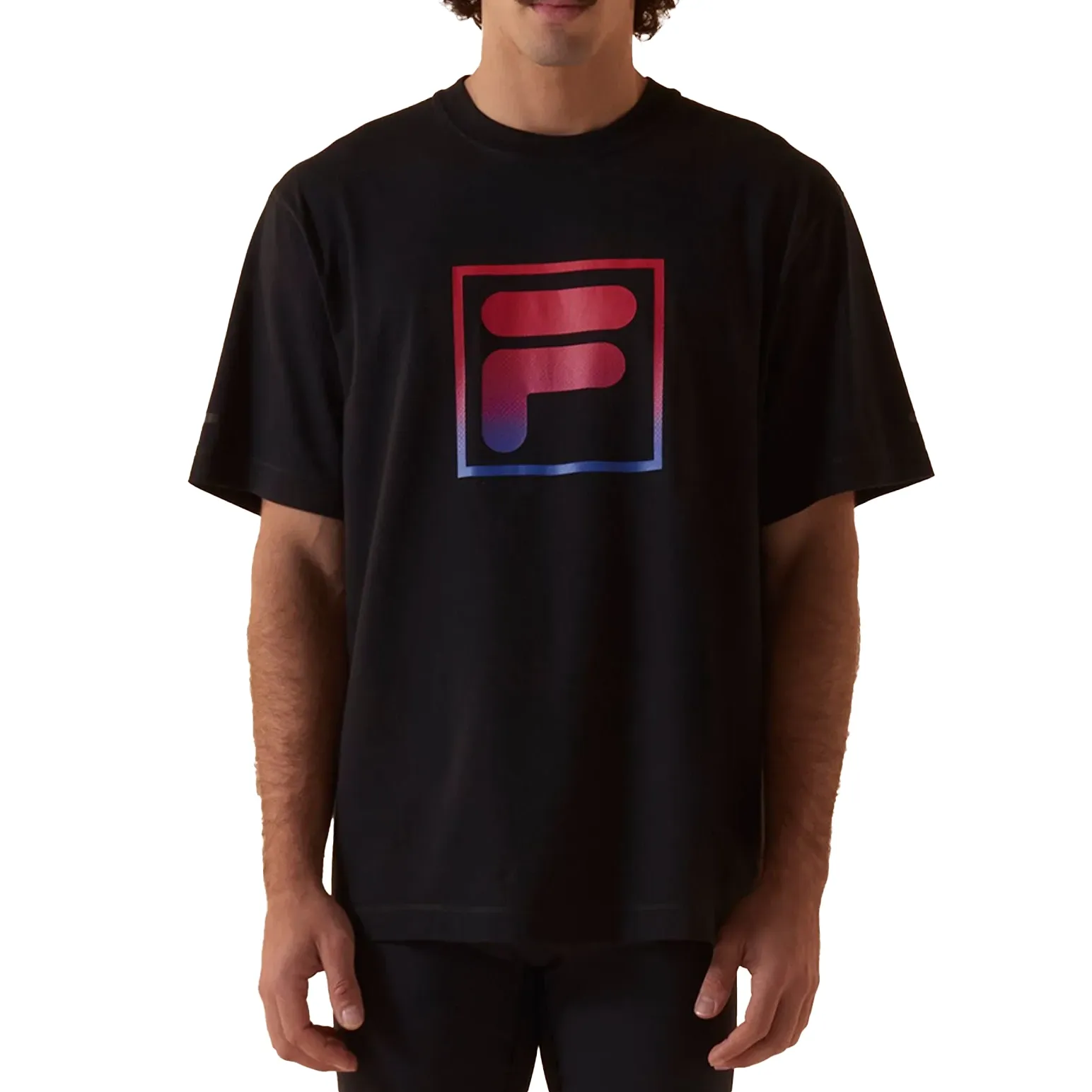 Camiseta masculina preta Fila Running vista frontal com logo grande colorido