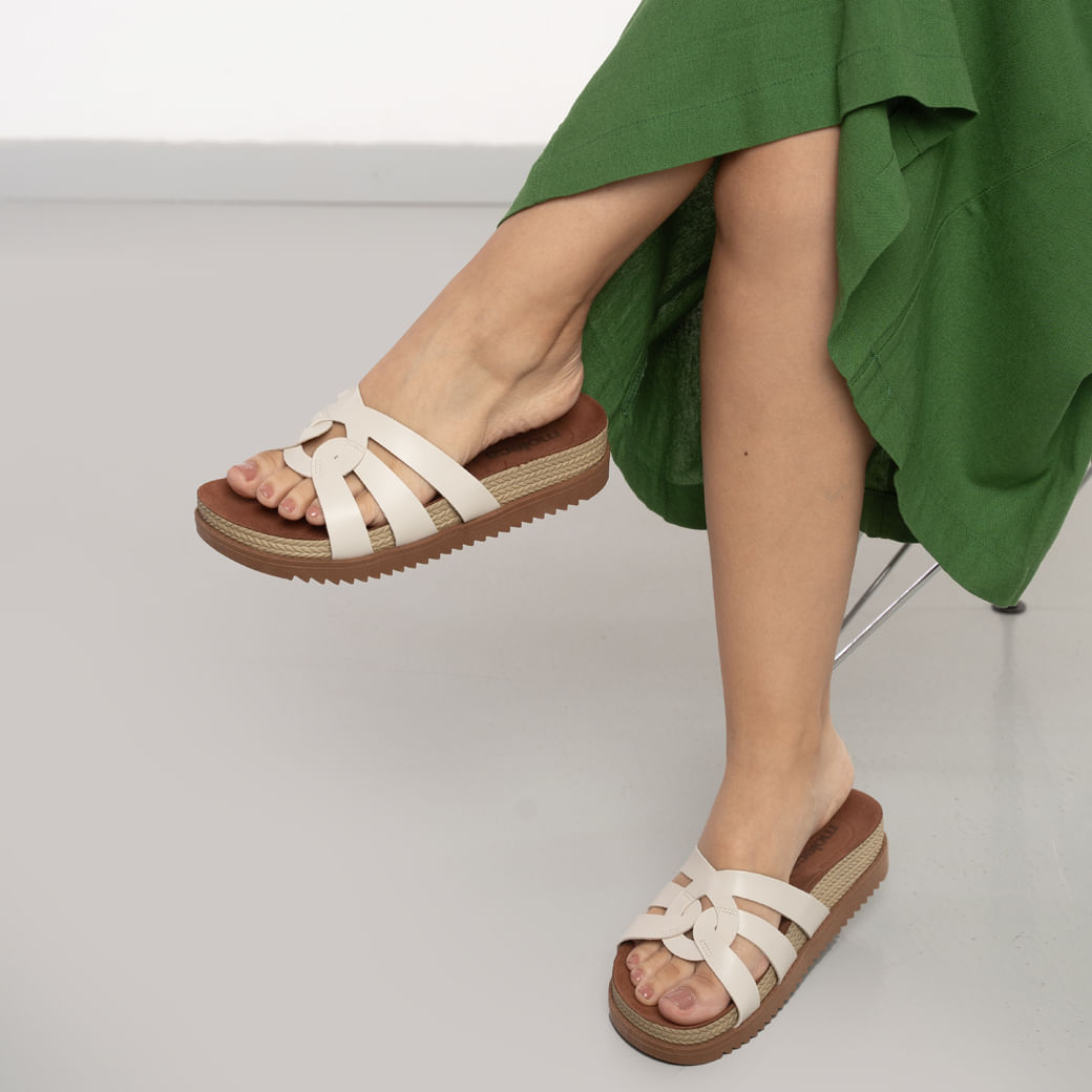 Sandália Moleca Off White Feminina Paquetá