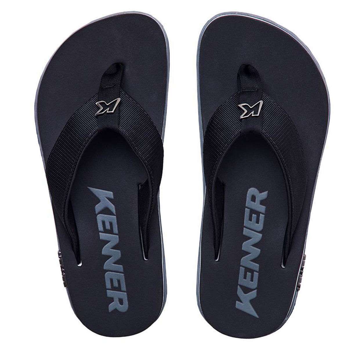 Chinelo Kenner masculino preto com detalhes brancos e cinza, solado antiderrapante em borracha