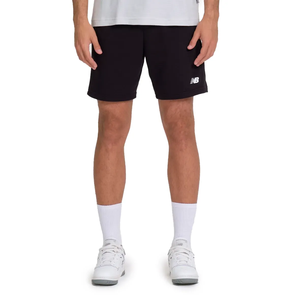 Bermuda New Balance masculina preta vista frontal com logo