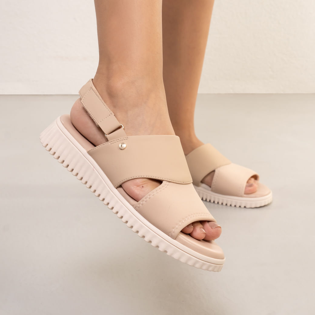 Sandália Feminina Anabela Comfort Velcro Comfortflex Bege Paquetá