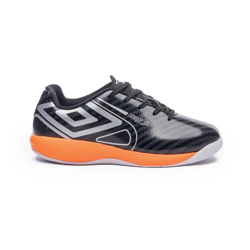 HOOP 5 Umbro Pro 5 Jr Chuteira de Futsal Infantil Preto | Paquetá Esportes