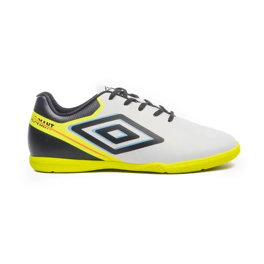 Chuteira infantil Umbro Adamant Top branco com detalhes em preto e amarelo vista lateral